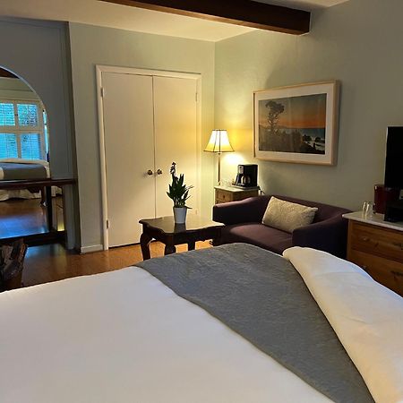 Carmel Garden Inn Eksteriør billede