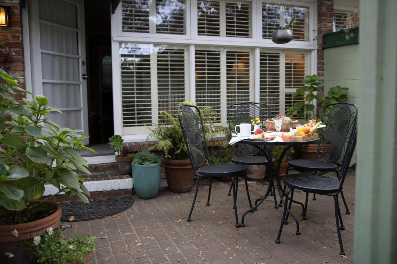 Carmel Garden Inn Eksteriør billede