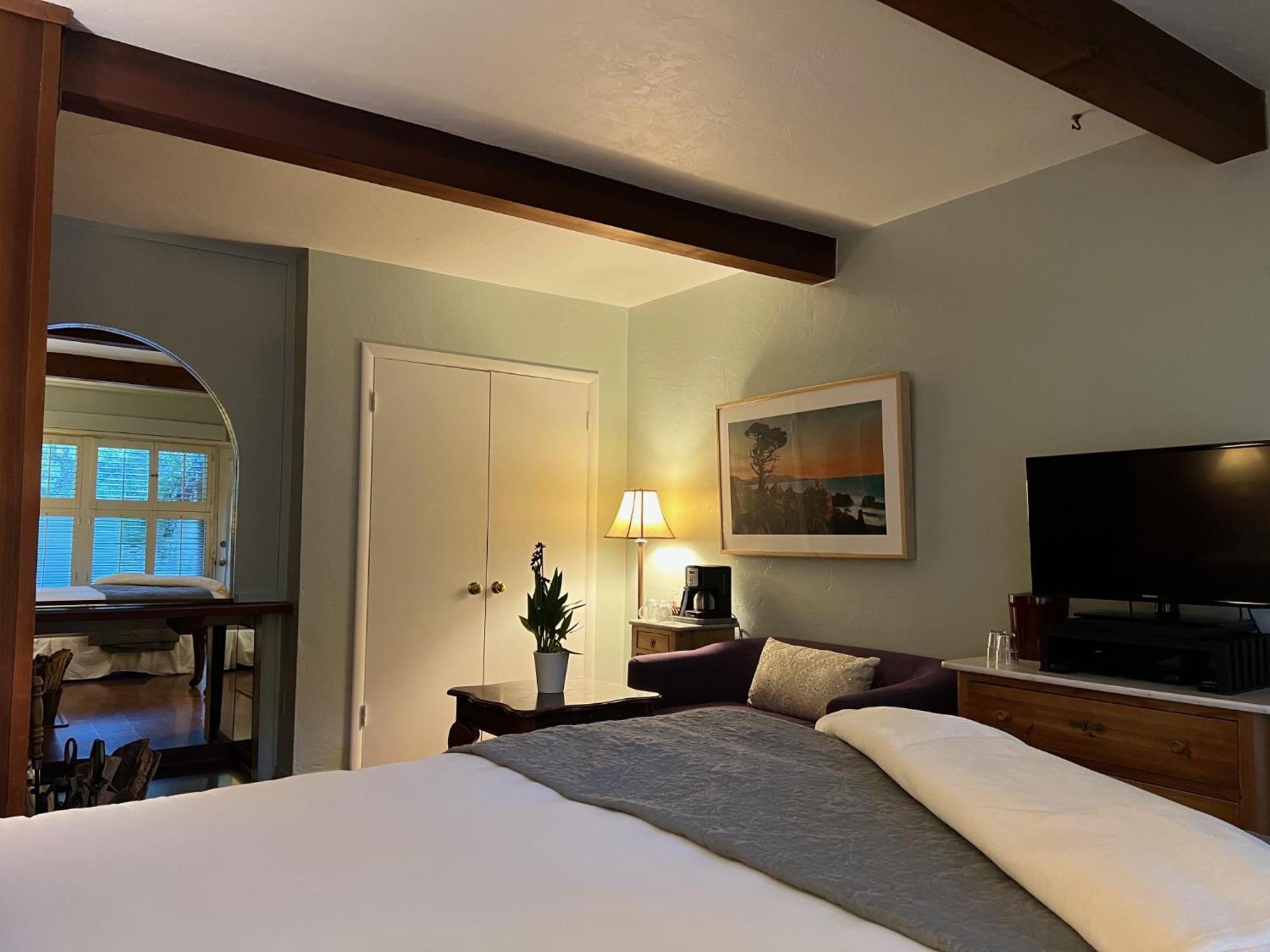 Carmel Garden Inn Eksteriør billede