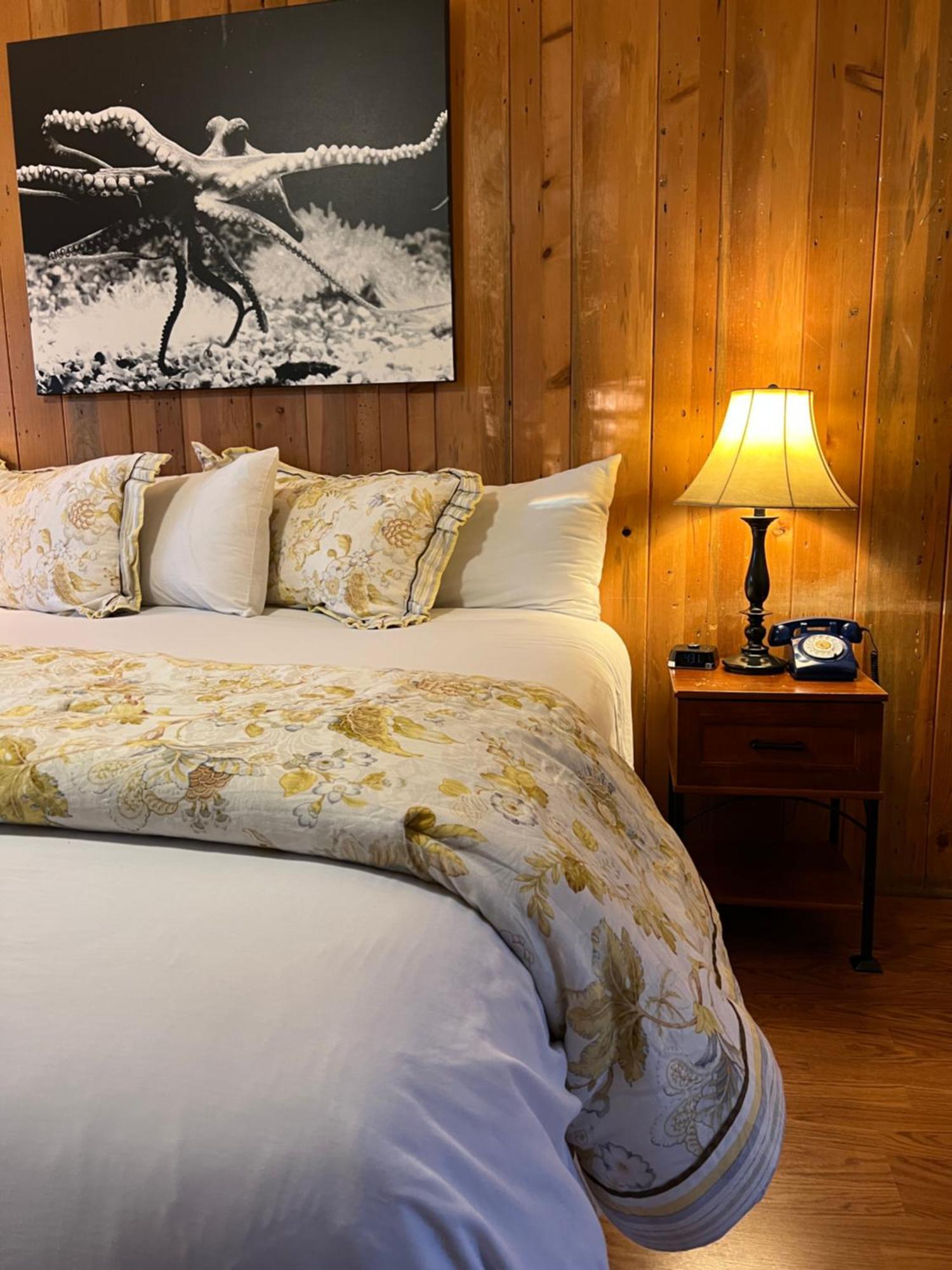 Carmel Garden Inn Eksteriør billede